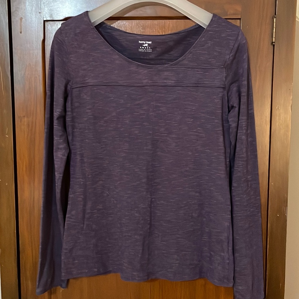 Horny Toad long sleeve purple Oolong style shirt